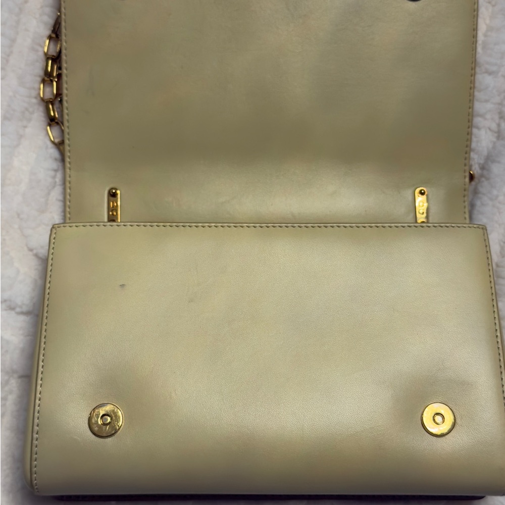 Dolce & Gabbana Gold DG Girls Flap Bag - Picture 5 of 11